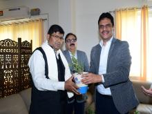 सचिव (विद्युत मंत्रालय) ने किया खुर्जा उच्च तापीय विद्युत परियोजना का दौरा