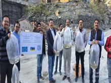 विष्णुगाड-पीपलकोटी जल विद्युत परियोजना द्वारा अलकनंदा नदी में स्नो ट्राउट संरक्षण हेतु रैंचिंग एवं जागरूकता कार्यक्रम आयोजित